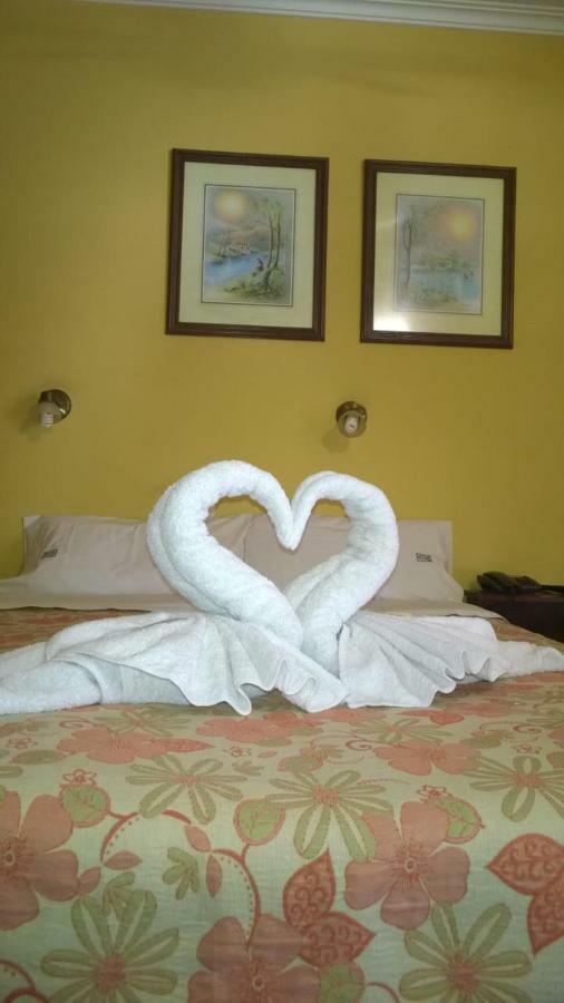 Hotel San Martin เรกงกิสตา ภายนอก รูปภาพ